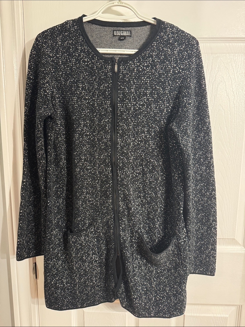 Nicole Miller Black & White Speckled Zip Cardigan